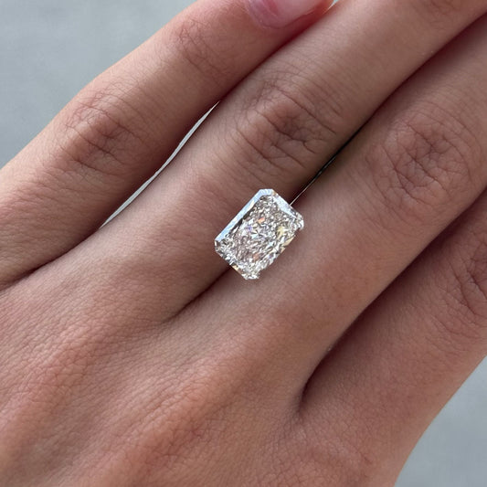 4.90ct Radiant